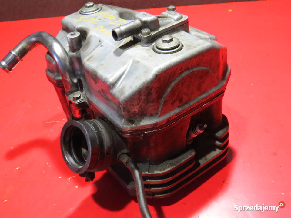 HONDA DEAUVILLE NTV 650 RC47 01 głowica zawory