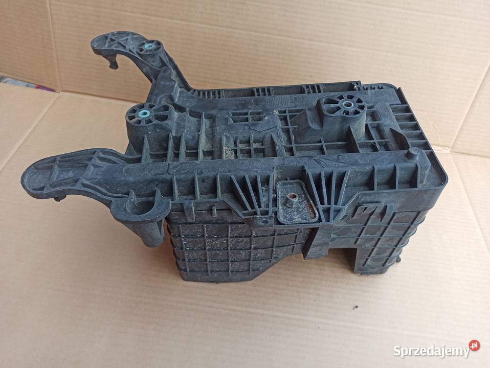 VW PASSAT B6 PODSTAWA AKUMULATORA 1K0915333C Części samochodowe Bolesławiec sprzedam