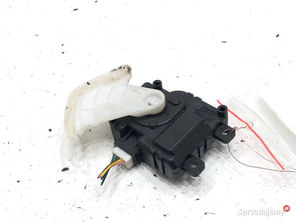 SILNIK NAGRZEWNICY SUZUKI CZ1138003740 SX4 Silniki