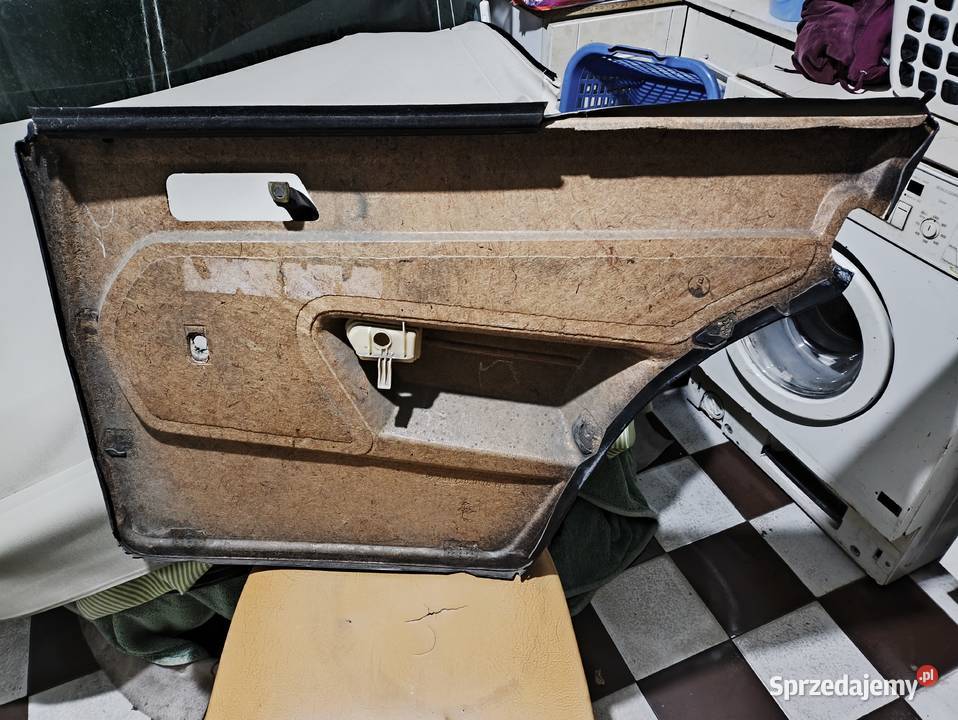 Mercedes 190 W201 tapicerka drzwi boczek świętokrzyskie Skarżysko-Kamienna