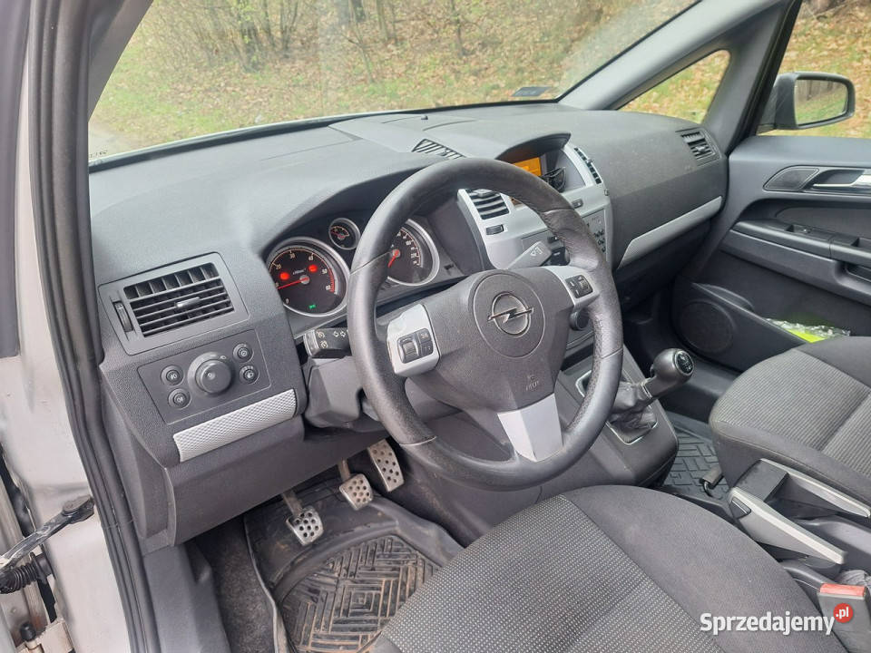 Opel Zafira OPCLine 7 osobowa B 20052011 VAT marża