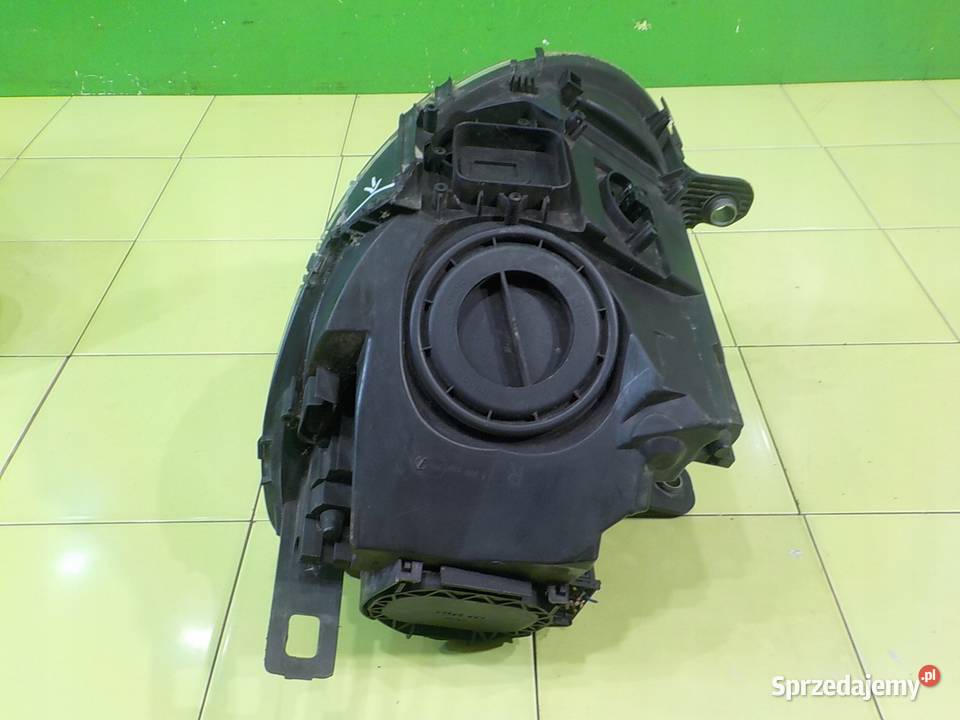 MINI COOPER COUNTRYMAN 16 B AUT 10r 5D XENON osobowe Lampy przednie