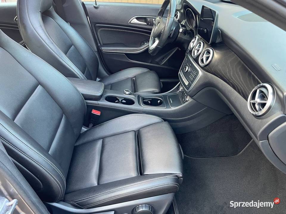 Mercedes CLa 250 benzyna automat Szyberdach Częstochowa