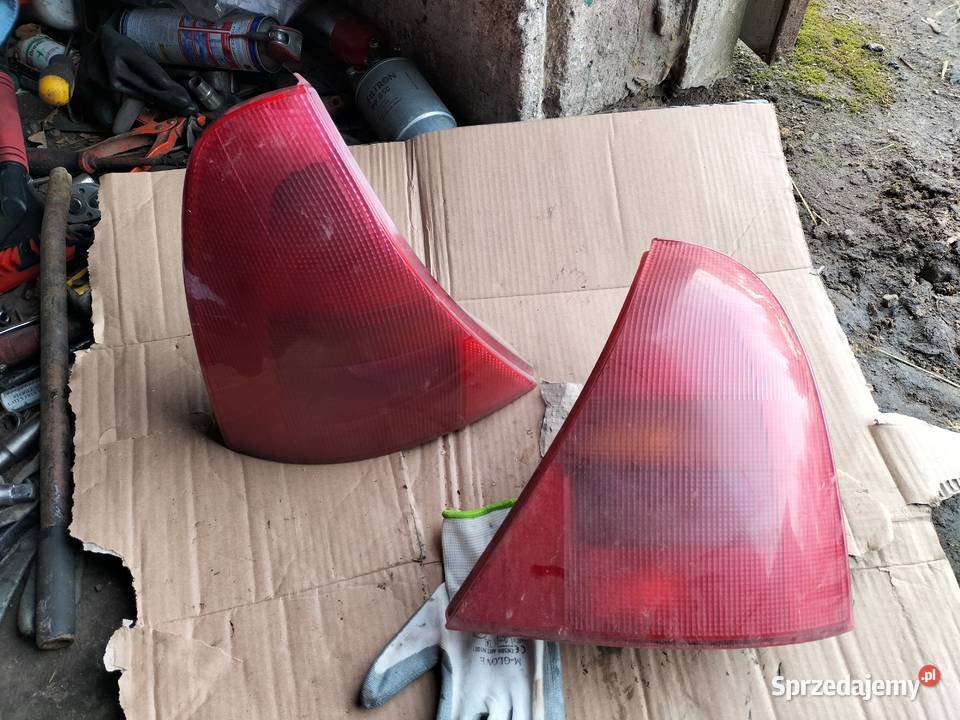 RENAULT CLIO 2 LAMPA TYŁ TYLNA LEWA PRAWA osobowe Lampy tylne Kamień-Kolonia