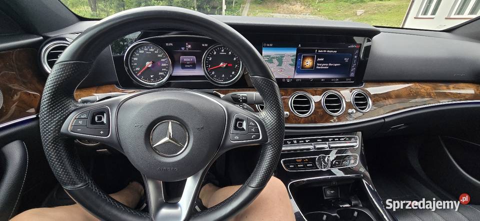 Mercedes E 300 4MATIC 2017 125000km Wadowice