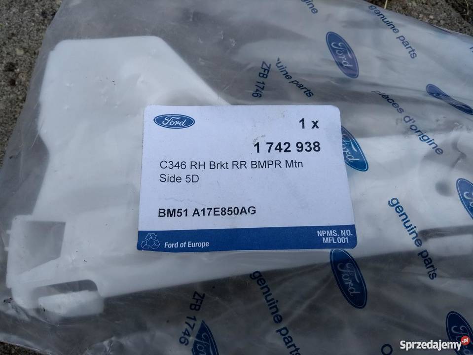 Ford Focus MK3 ślizg zderzaka prawy tył HB osobowe Pilzno