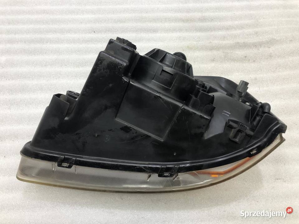 REFLEKTOR LAMPA PRAWY PRZÓD KIA RIO