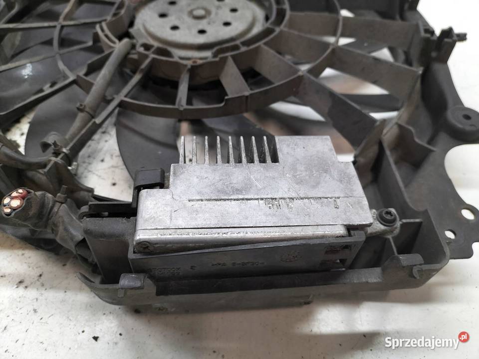 WENTYLATOR CHŁODNICY 20 B MODUŁ 8E0121205 Audi Wentylatory chłodnicy