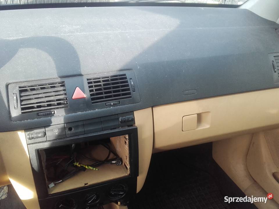 Skoda Fabia deska rozdzielcza poduszki pasy Łódź