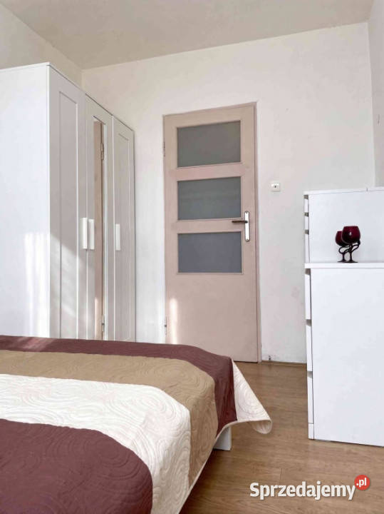 2 pokoje 36 m Bródno 500 m metra balkon