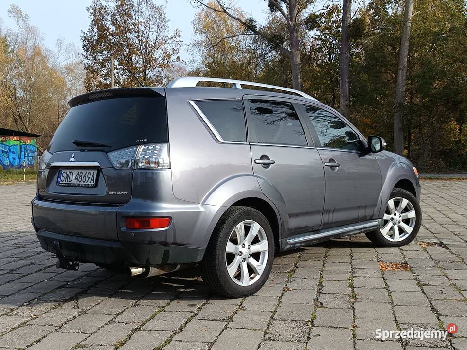 Outlander 4x4 diesel 7 osobowy Wodzisław Śląski