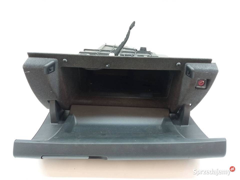 SCHOWEK PRAWY PASAŻERA DESKI III X7 Citroen C5