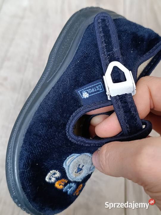 kapcie chłopięce buty rozmiar 23 długość wkładki Poznań