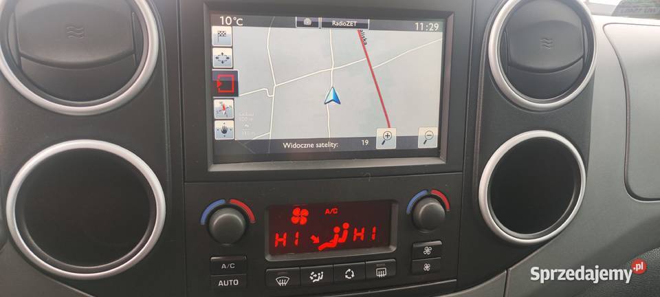 SalonPolska 16HDI 120 125 6biegówNaviKamera autoalarm