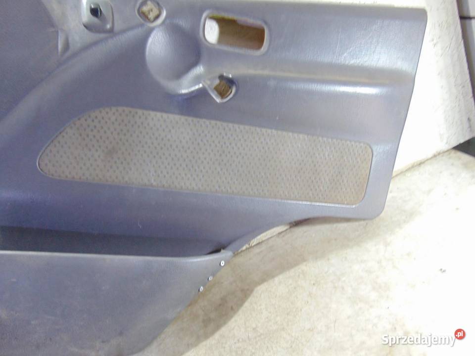 TAPICERKA DRZWI PRAWY PRZÓD NISSAN ATLEON 0613