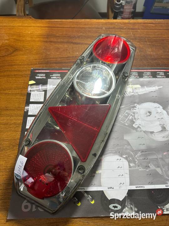 Lampa lewa CARALUNA 2 do przyczepy kempingowej Grzebowilk