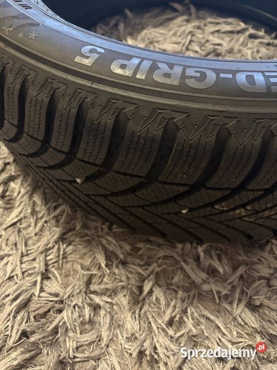 Opony zimowe Semperit 22555R18 w świetnym stanie Warszawa sprzedam