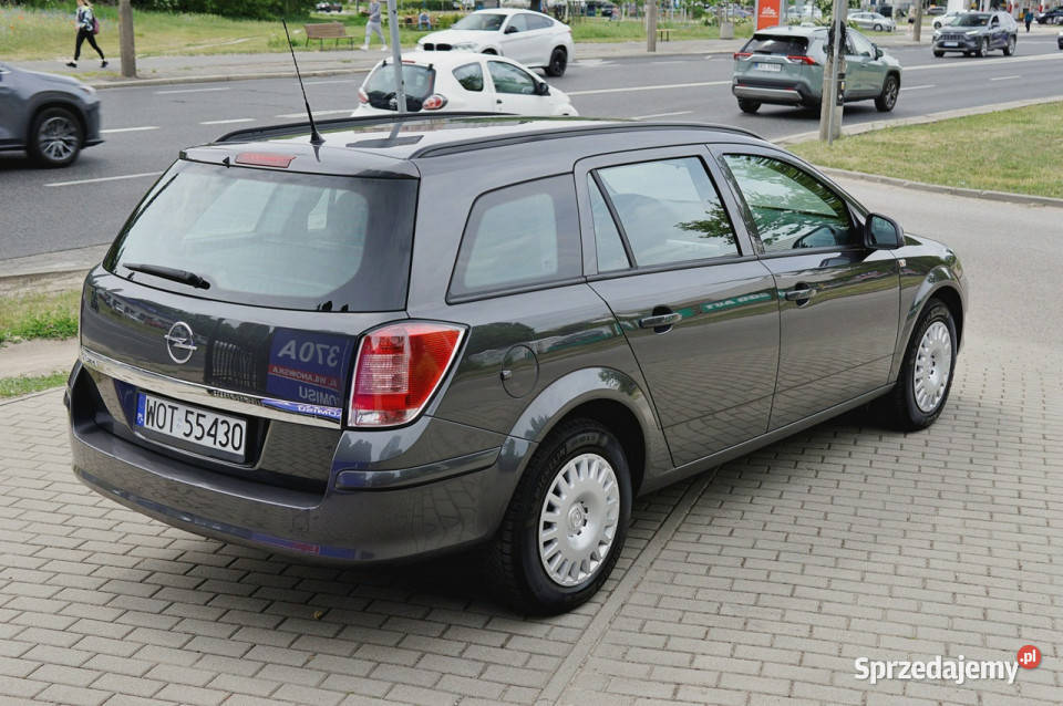 Opel Astra REZERWACJA H 20042014 manualna Warszawa