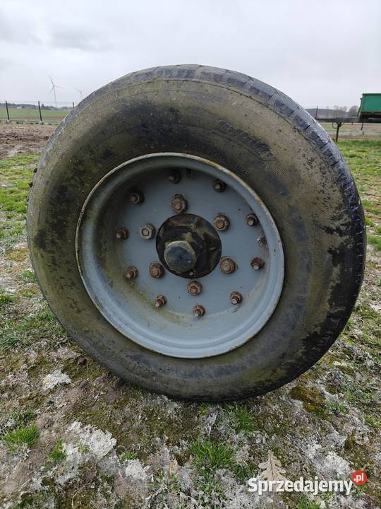 Oś przyczepy z kołami Wawrowo