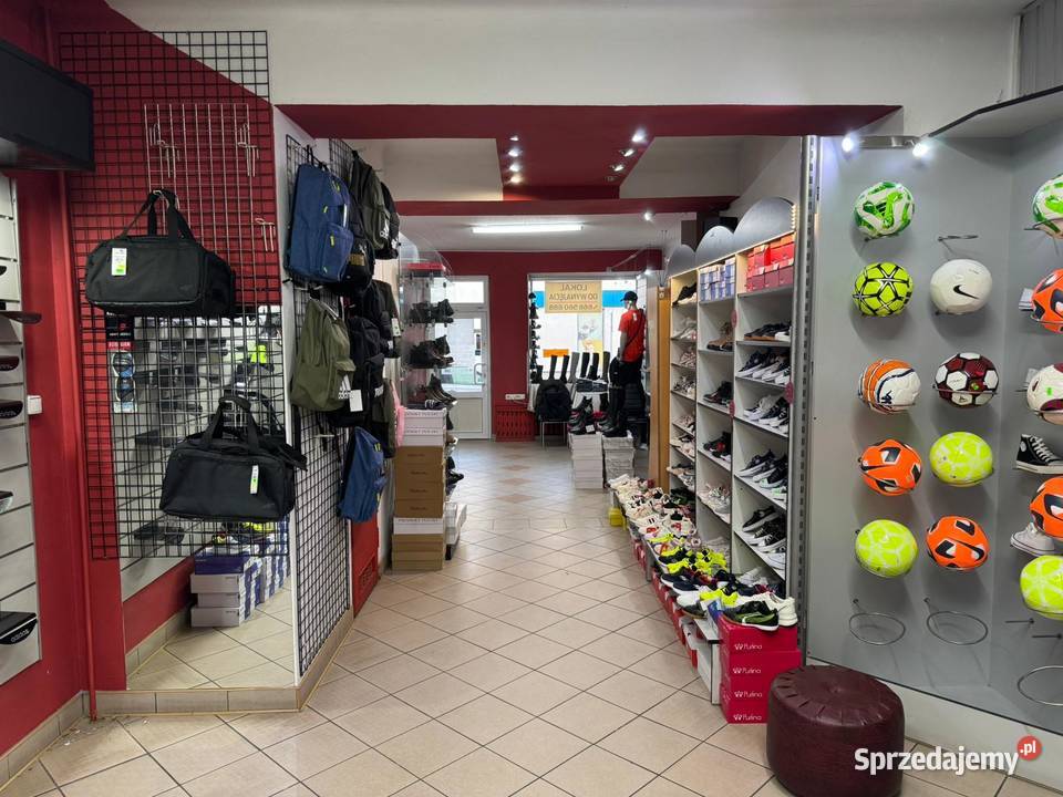 Sprzedam wyposażenie sklepu obuwniczoodzieżowego