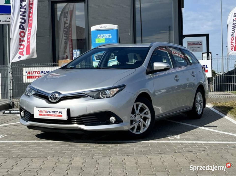 Toyota Auris 2017r Salon Czujniki Kamera Niski Rok produkcji 2017 wielkopolskie