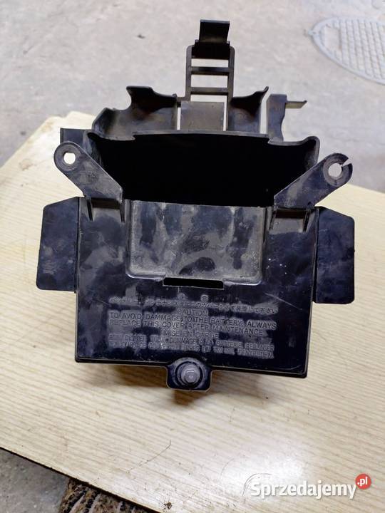 Schowek akumulatora Honda CBR 600 F1 Plastiki łódzkie Łubno sprzedam