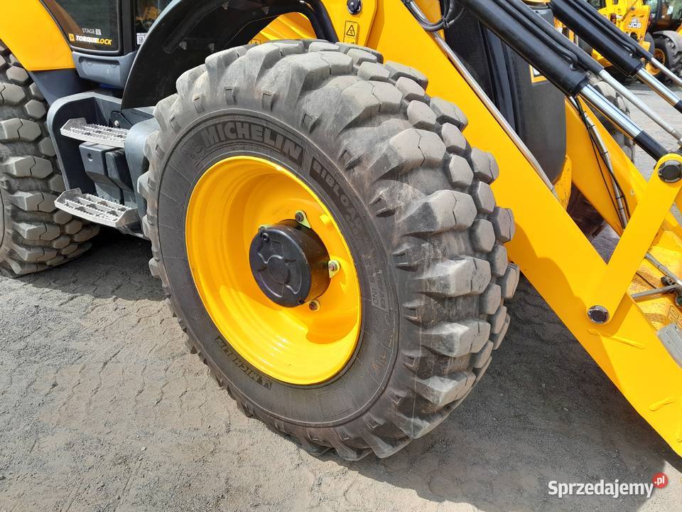 JCB 4CX 2024 1600MTH DUALDRIVE 3CX CAT CASE Koparko ładowarki Krotoszyn