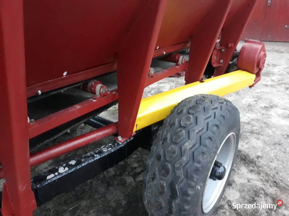 Rozsiewacz wapna rcw 3 Piast piaskarka nieuszkodzony Słupca