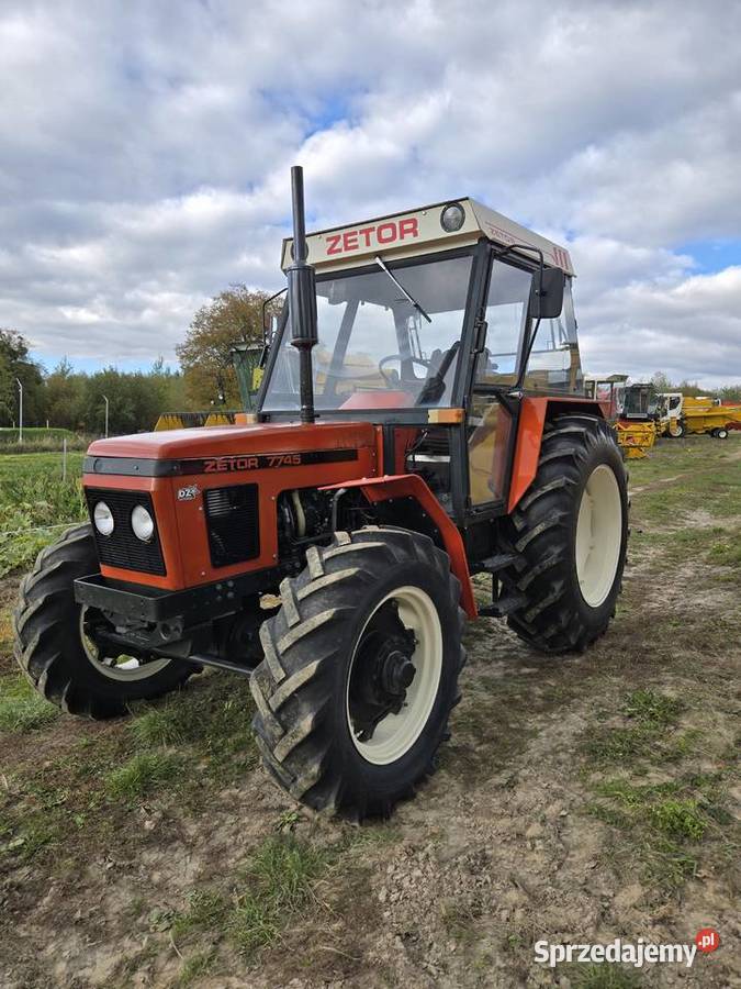 Kombajn zbożowy Sampo 2045 Massey Ferguson 20 nieuszkodzony Krasnystaw