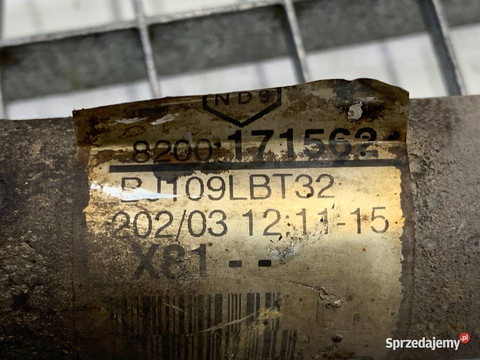 PÓŁOŚ PRAWY PRZÓD RENAULT ESPACE IV 8200171562