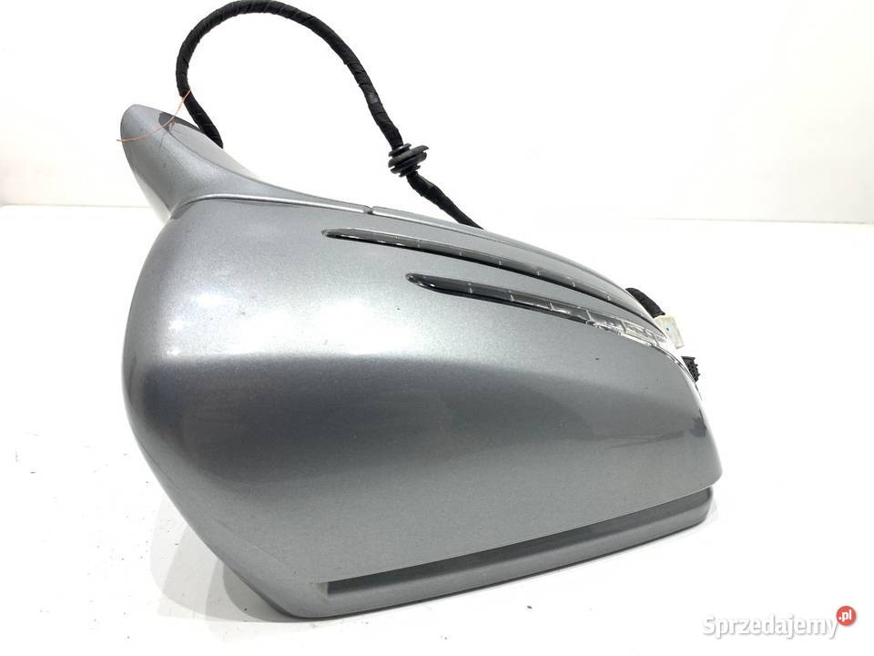 LUSTERKO PRAWY MERCEDES C218 Hatchback 1117