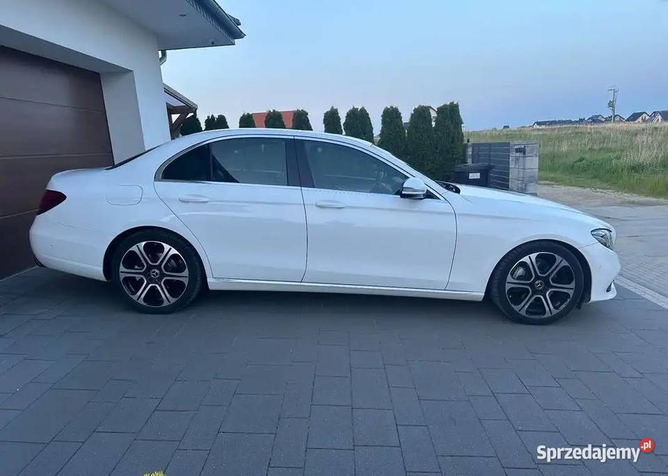 Bezwypadkowa E klasa 20d 4 MATIC niski przebieg Mińsk Mazowiecki sprzedam