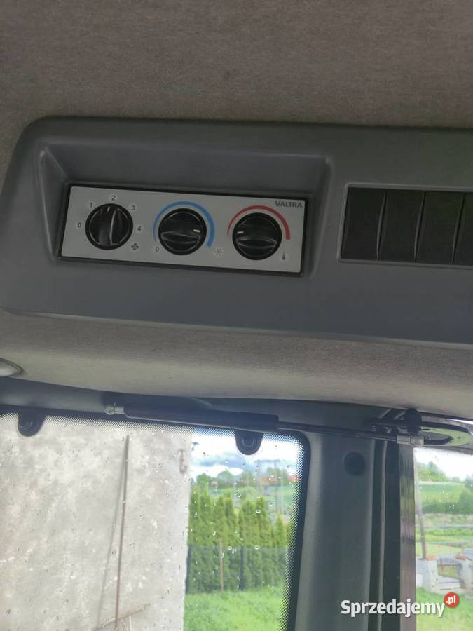 Valtra N111E 126 2011 przebieg 4023mth pierwszy Rolnictwo małopolskie Koniusza