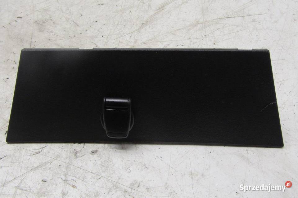 GNIAZDO ZAPALNICZKI DACIA DUSTER II 682647578R