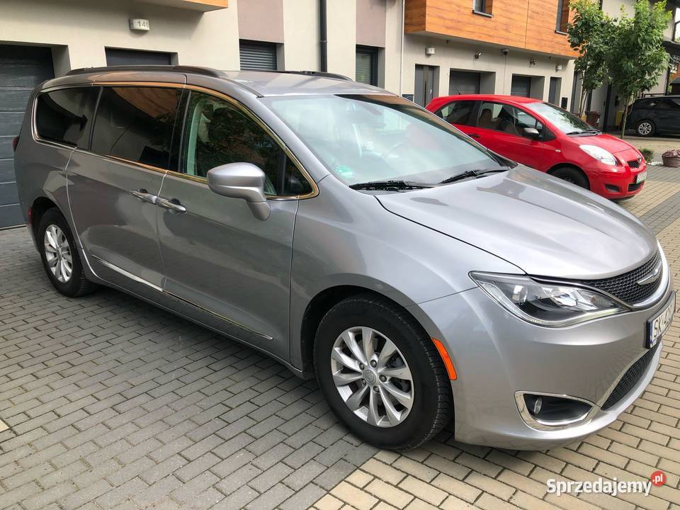Chrysler Pacifica ładny automatyczna śląskie Tychy