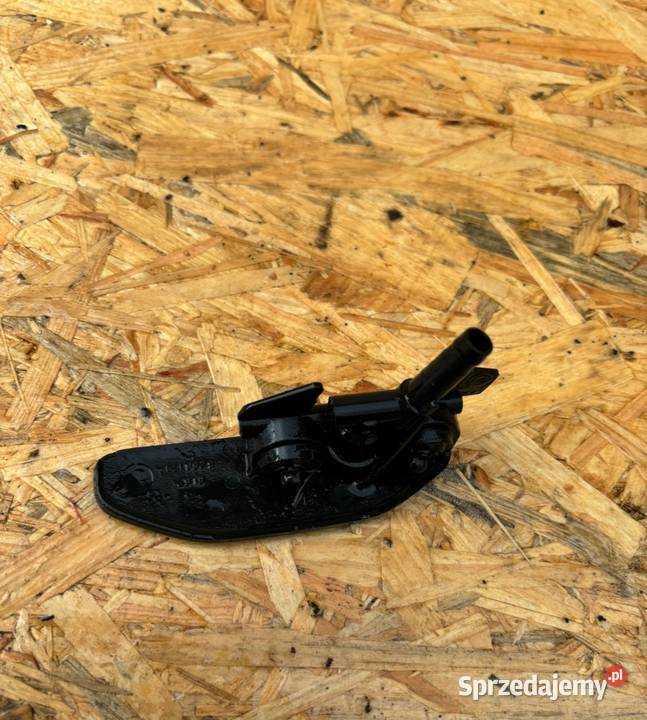 ZAŚLEPKA SPRYSKIWACZA POD LAMPE LEWA BMW E46 Międzychód