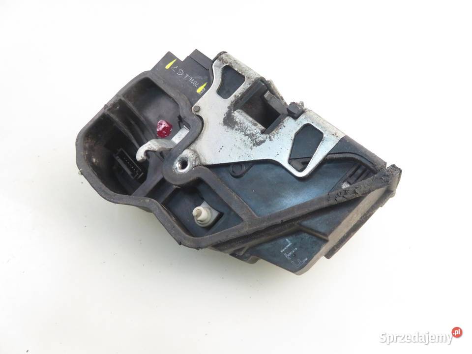 ZAMEK LEWY PRZEDNI BMW 5 E60 7036167 7PIN osobowe