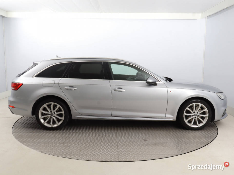 Audi A4 14 TFSI światła LED