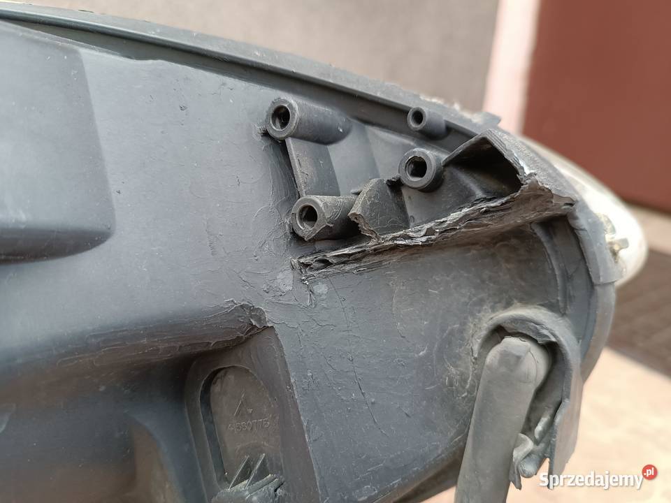 Fiat Croma 2 II fl Lift 0811 Lampa reflektor Częstochowa