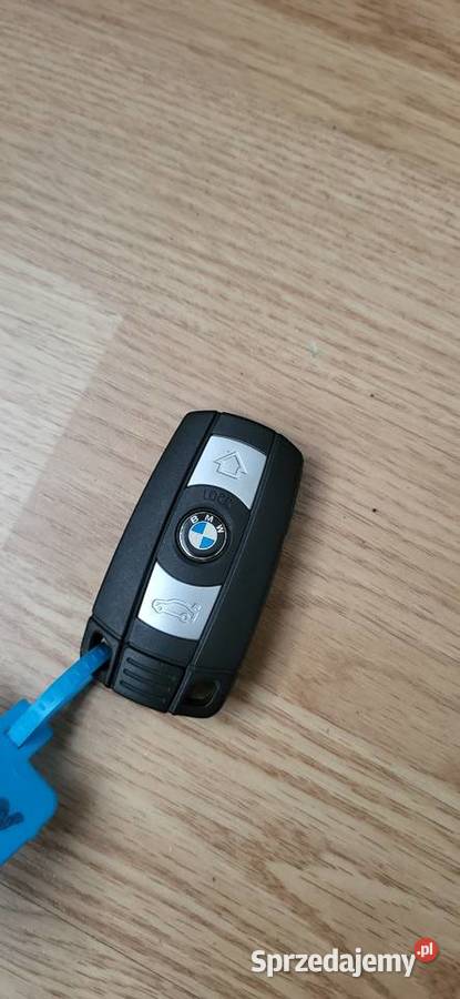 Klucze samochodowe audibmwfordsuzuki Rok produkcji 2008 Narol sprzedam