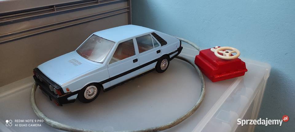 Polonez CZZ sterowany na kabel PRL sprzedam