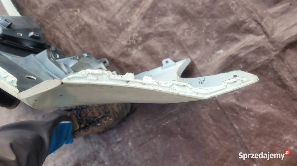 TOYOTA COROLLA E16 E18 ZDERZAK PRZÓD PRZEDNI Ruda Śląska