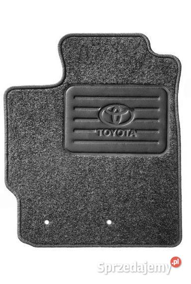 TOYOTA Yaris Oryginalne dywaniki welurowe