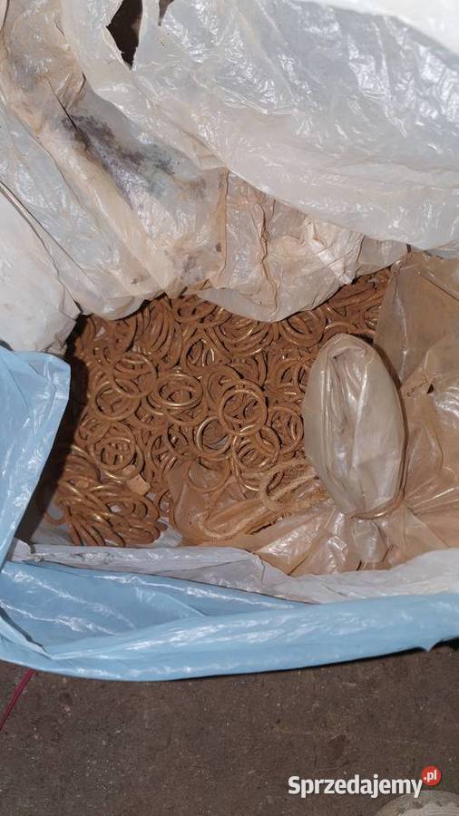 Metalowe kółka oring 23 rzeźba nowoczesna Warszawa