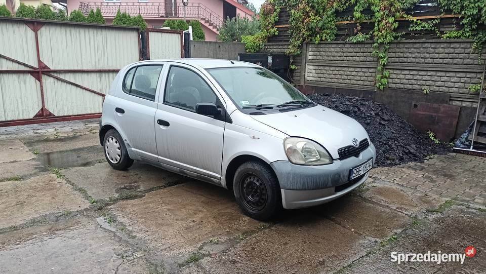 Toyota Yaris 10 1999 1400 kupiony w polskim salonie Będzin sprzedam