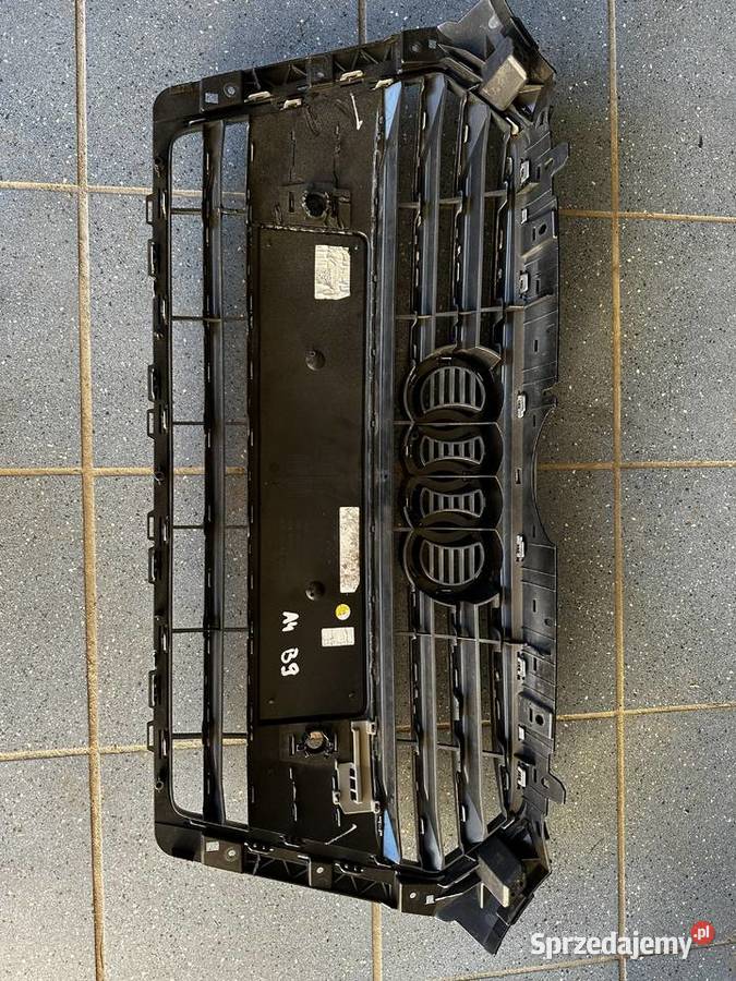 Grill Audi A4 B9 Mielec