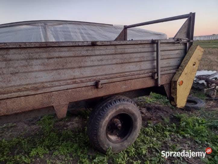 Rozrzutnik 1 osiowy Pozostałe mazowieckie Radom sprzedam