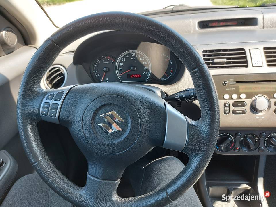 Suzuki Swift Salon Polska Rok produkcji 2010