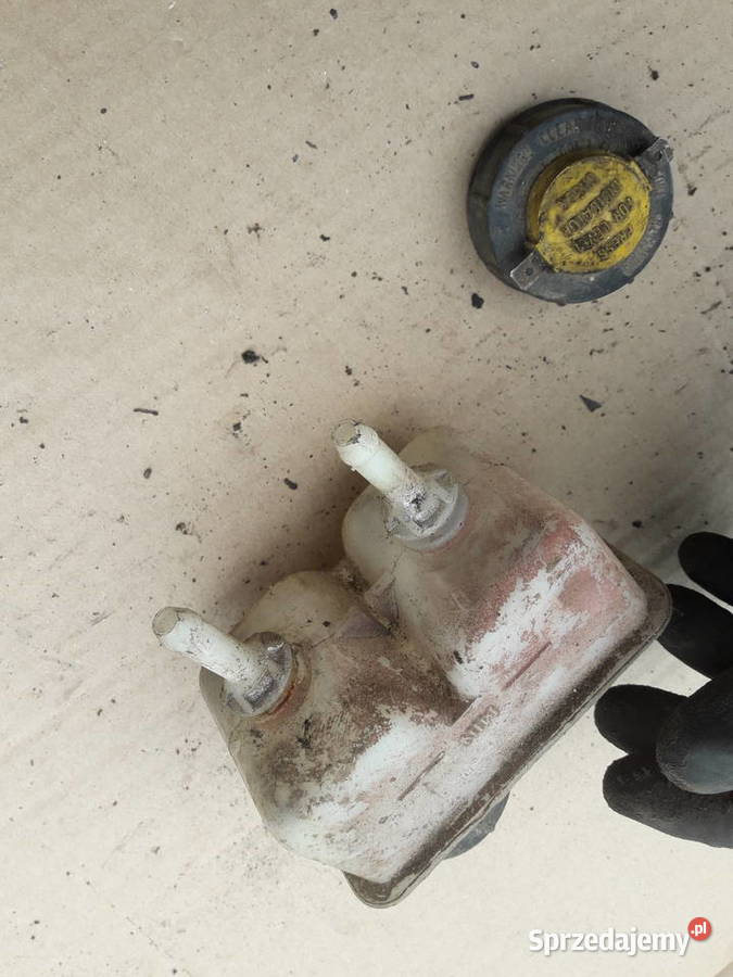 ZBIORNICZEK WYROWNAWCZY HAMULCOWY PLYNU FIAT osobowe Sokolniki