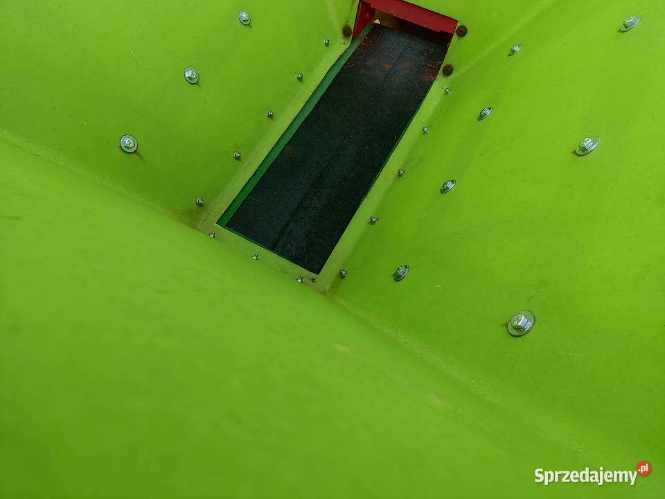 Rozsiewacz siewka posypywarka do soli piasku Cielądz